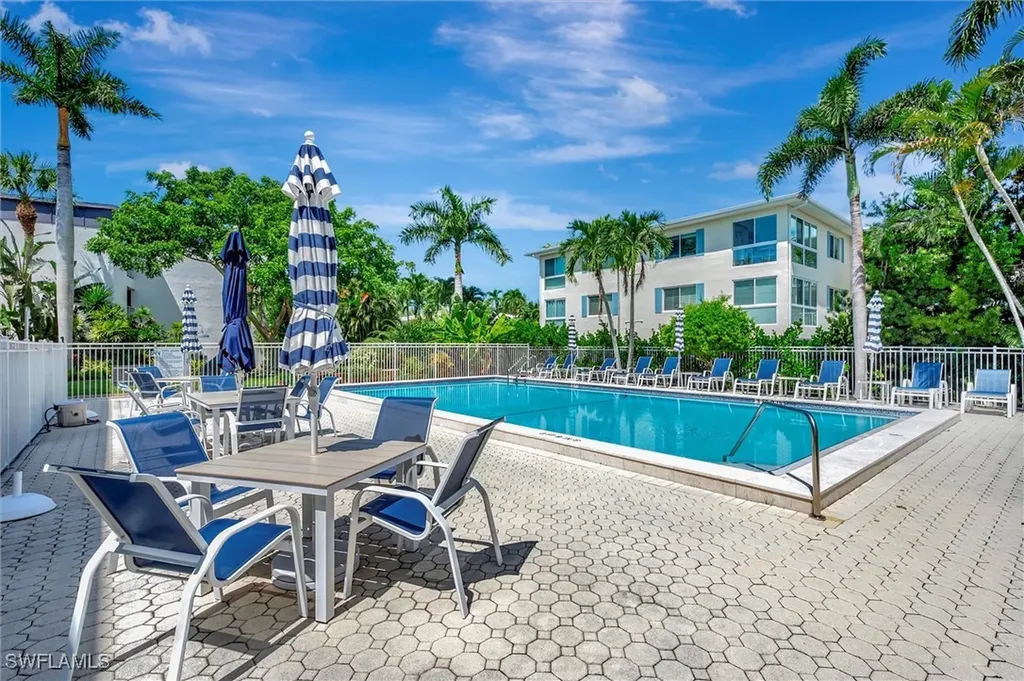 1930 Gulf Shore Boulevard N Naples FL 34102