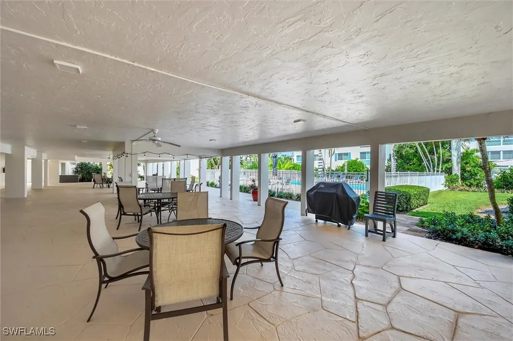 1930 Gulf Shore Boulevard N Naples FL 34102