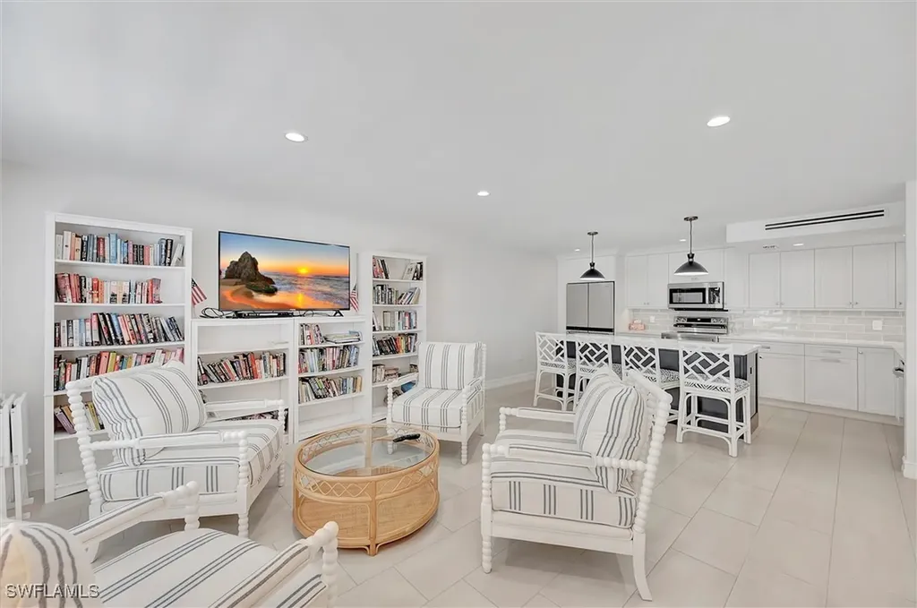 1930 Gulf Shore Boulevard N Naples FL 34102