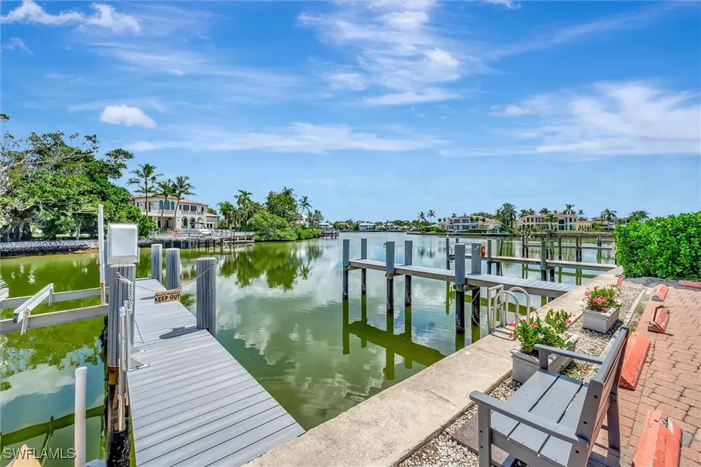 1930 Gulf Shore Boulevard N Naples FL 34102