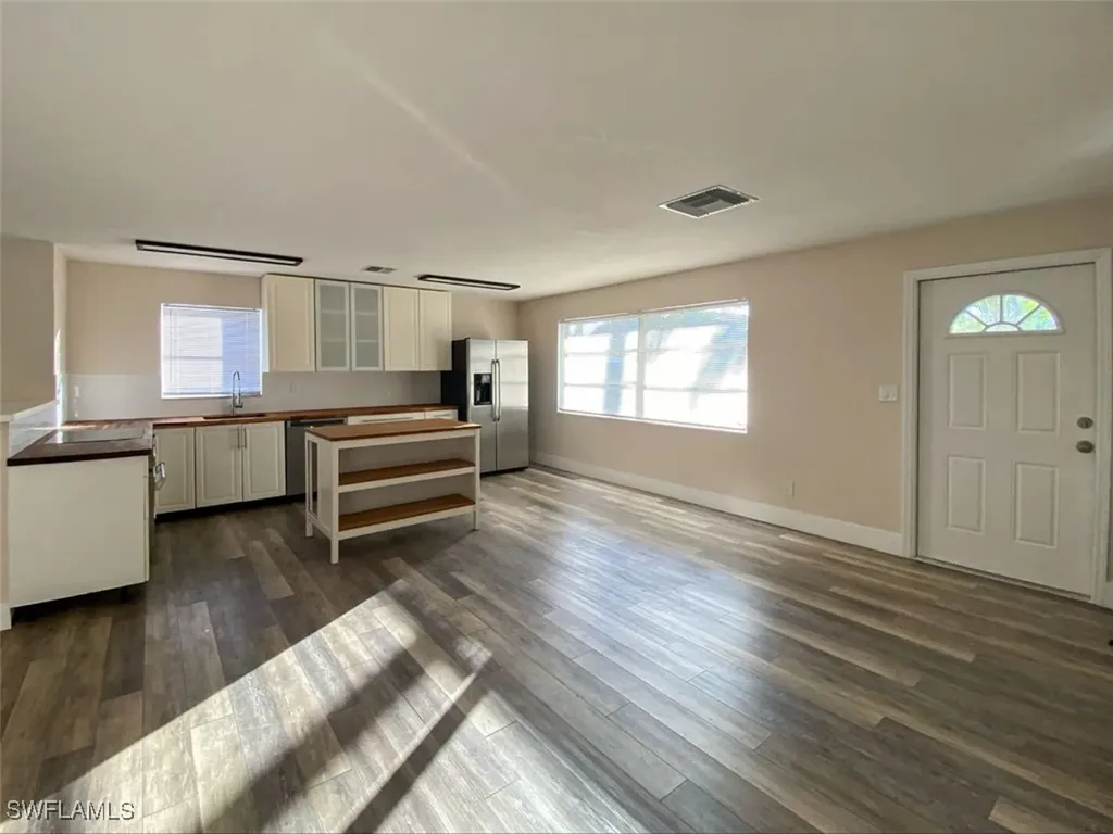 550 14th Street N Naples FL 34102
