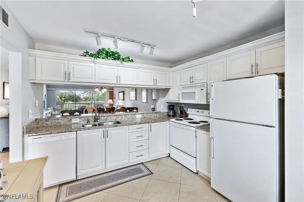 1001 Eastham Way Naples FL 34104
