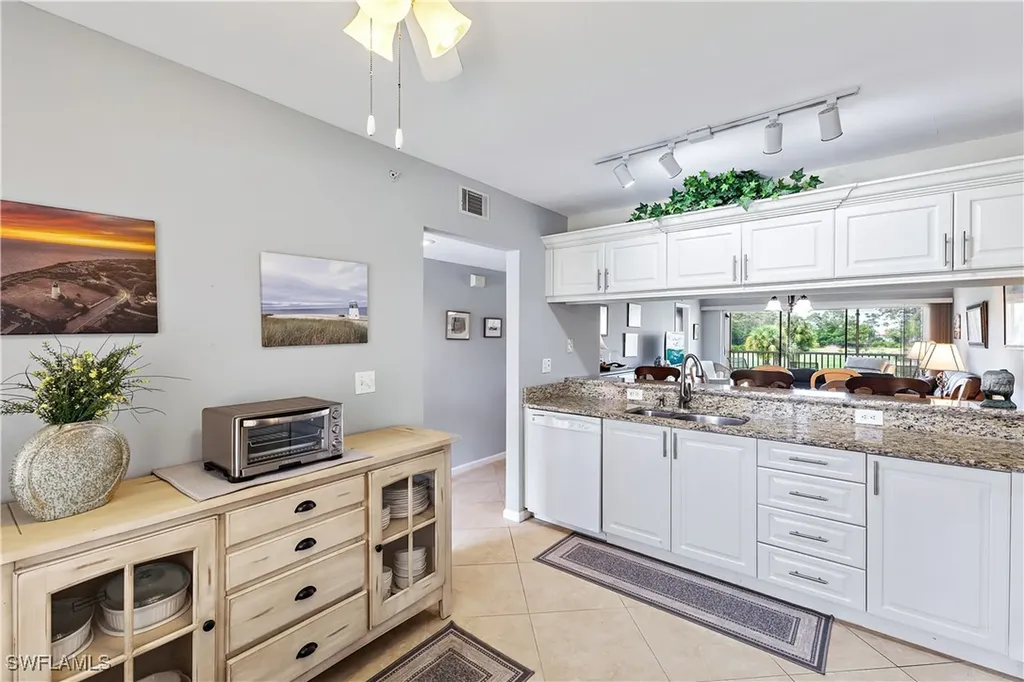 1001 Eastham Way Naples FL 34104