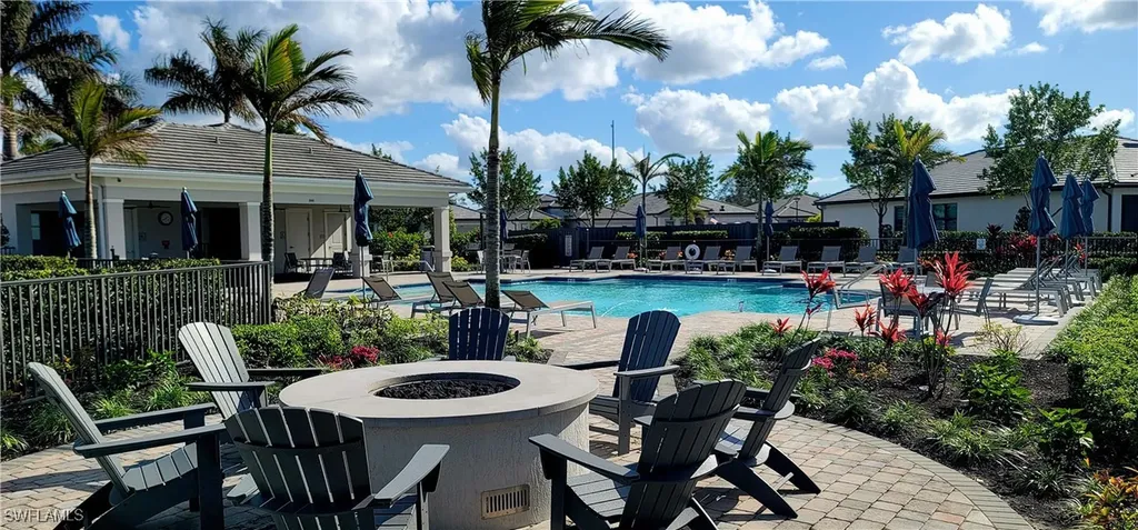 2045 Yellowfin Circle W Naples FL 34114