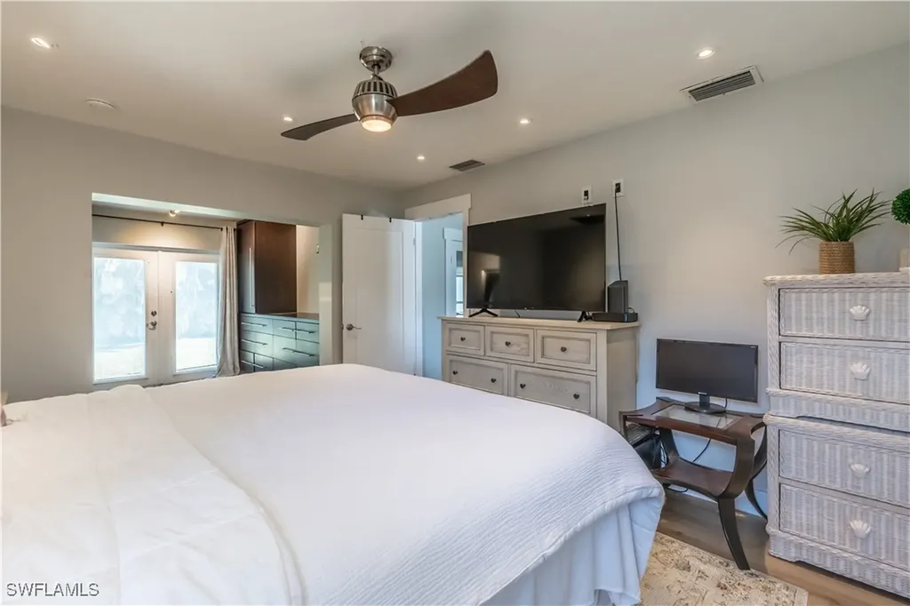 2237 Kings Lake Boulevard Naples FL 34112