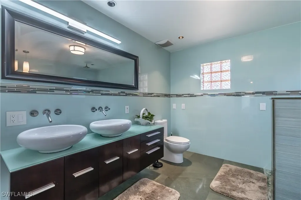 2237 Kings Lake Boulevard Naples FL 34112