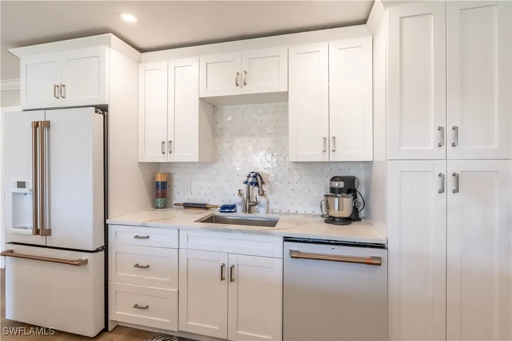 2237 Kings Lake Boulevard Naples FL 34112