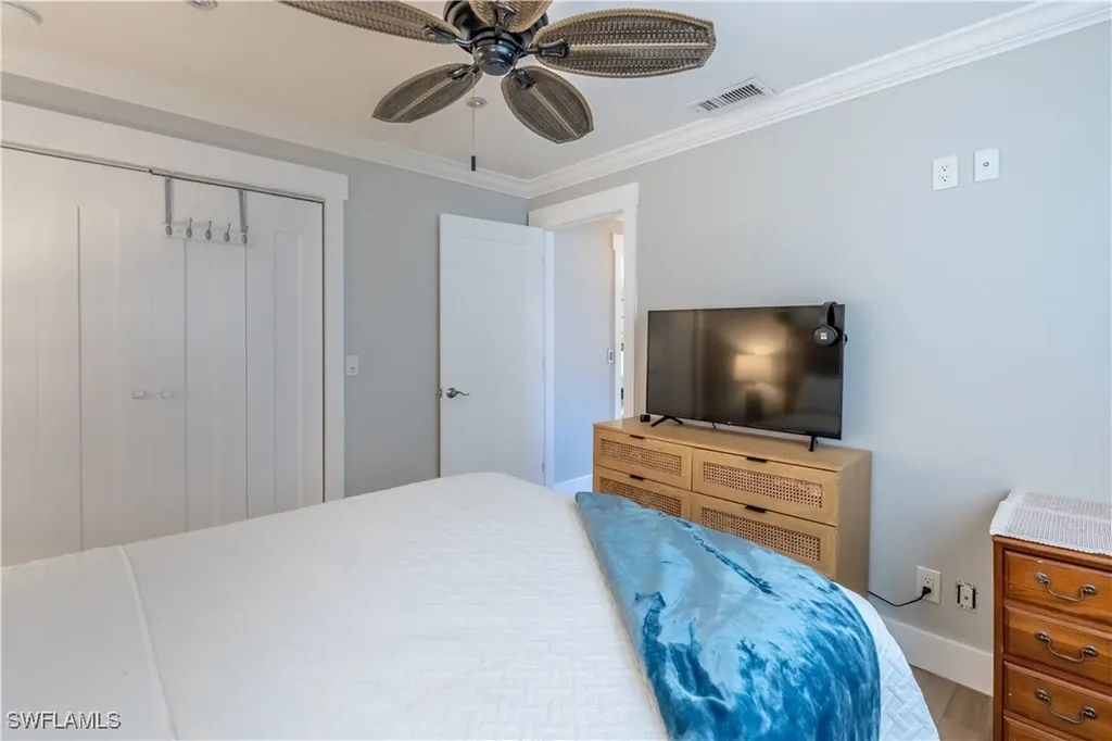 2237 Kings Lake Boulevard Naples FL 34112