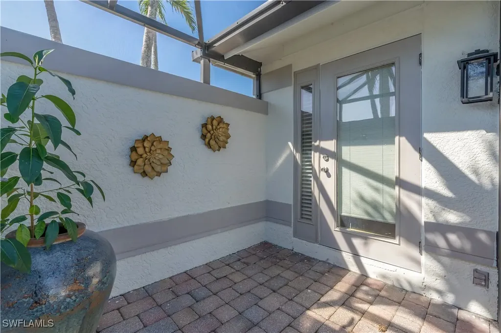 2237 Kings Lake Boulevard Naples FL 34112