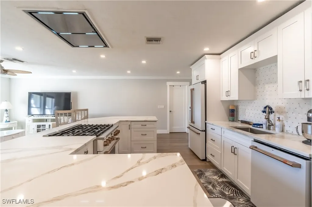 2237 Kings Lake Boulevard Naples FL 34112