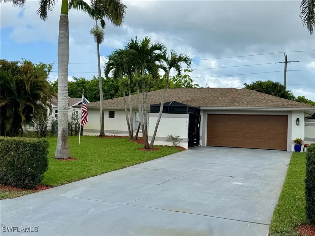 2237 Kings Lake Boulevard Naples FL 34112