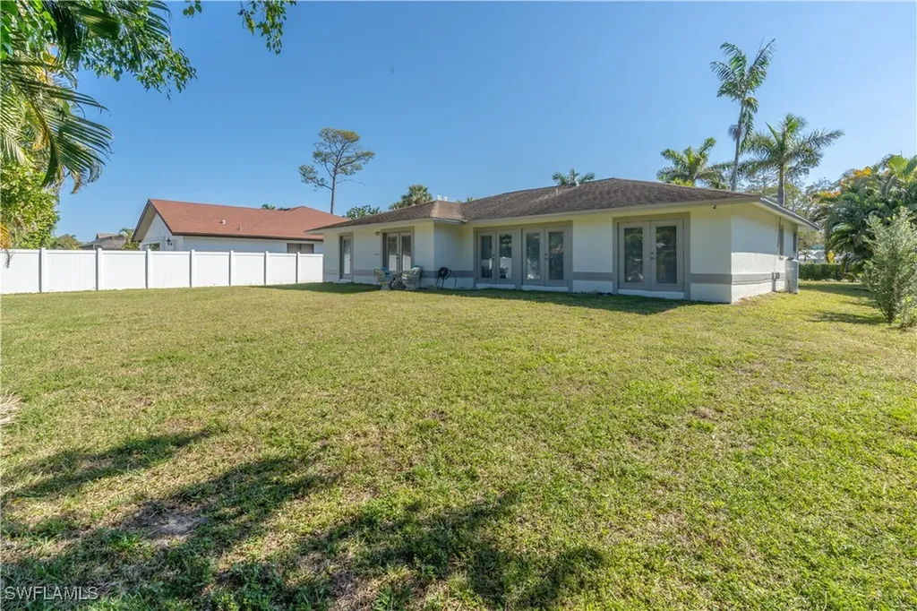 2237 Kings Lake Boulevard Naples FL 34112