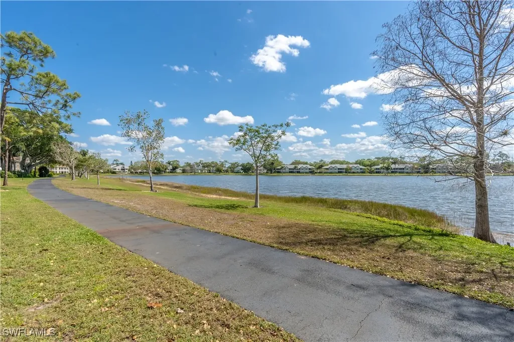 2237 Kings Lake Boulevard Naples FL 34112