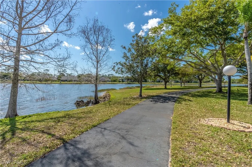 2237 Kings Lake Boulevard Naples FL 34112