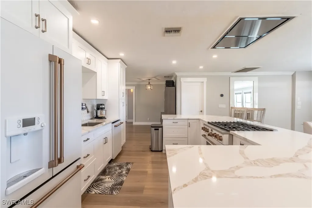 2237 Kings Lake Boulevard Naples FL 34112