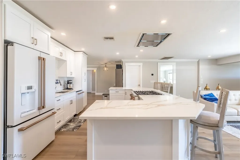 2237 Kings Lake Boulevard Naples FL 34112