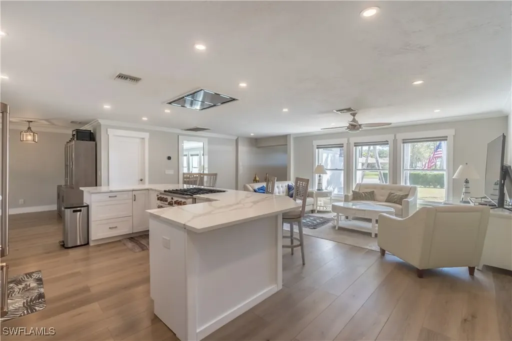 2237 Kings Lake Boulevard Naples FL 34112