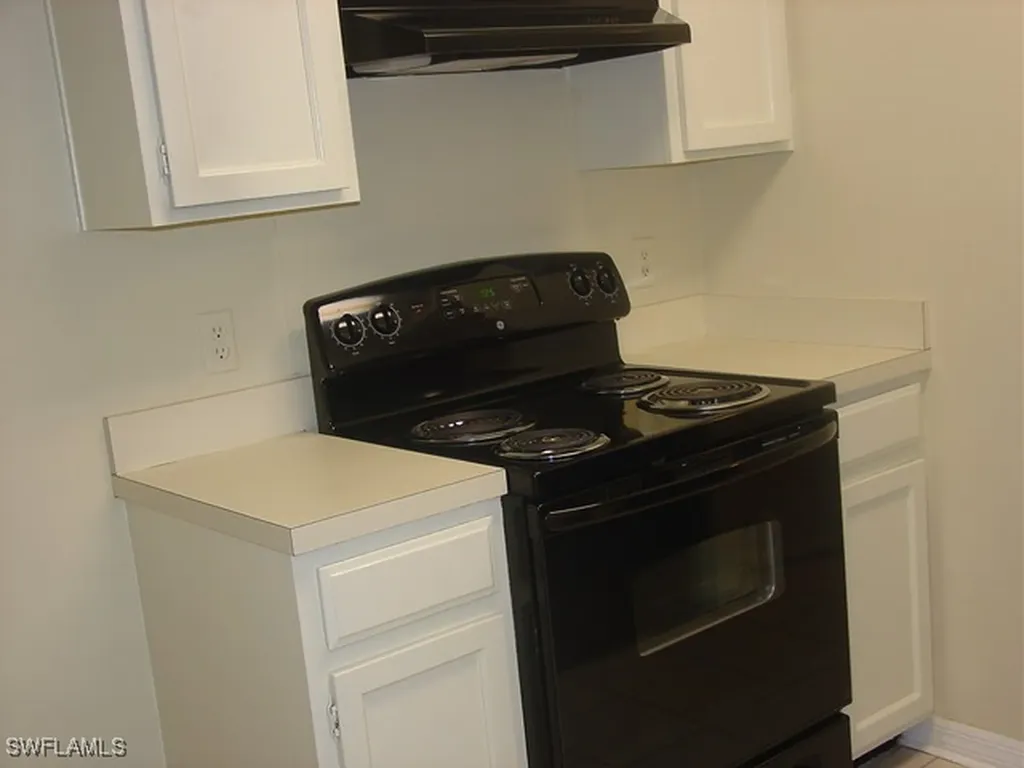 110 Cypress Way E Naples FL 34110