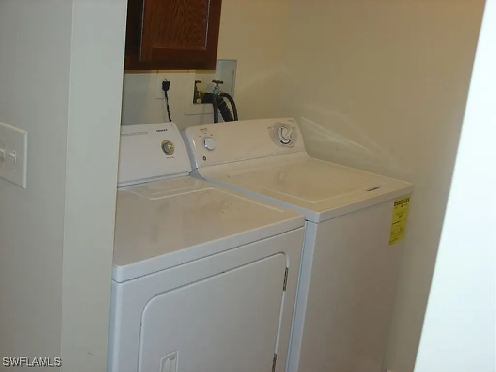 110 Cypress Way E Naples FL 34110