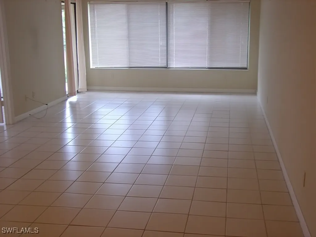 110 Cypress Way E Naples FL 34110
