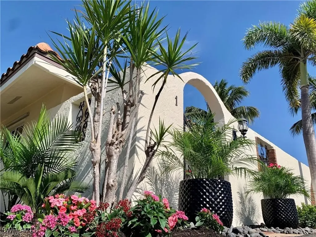 1455 Curlew Avenue Naples FL 34102