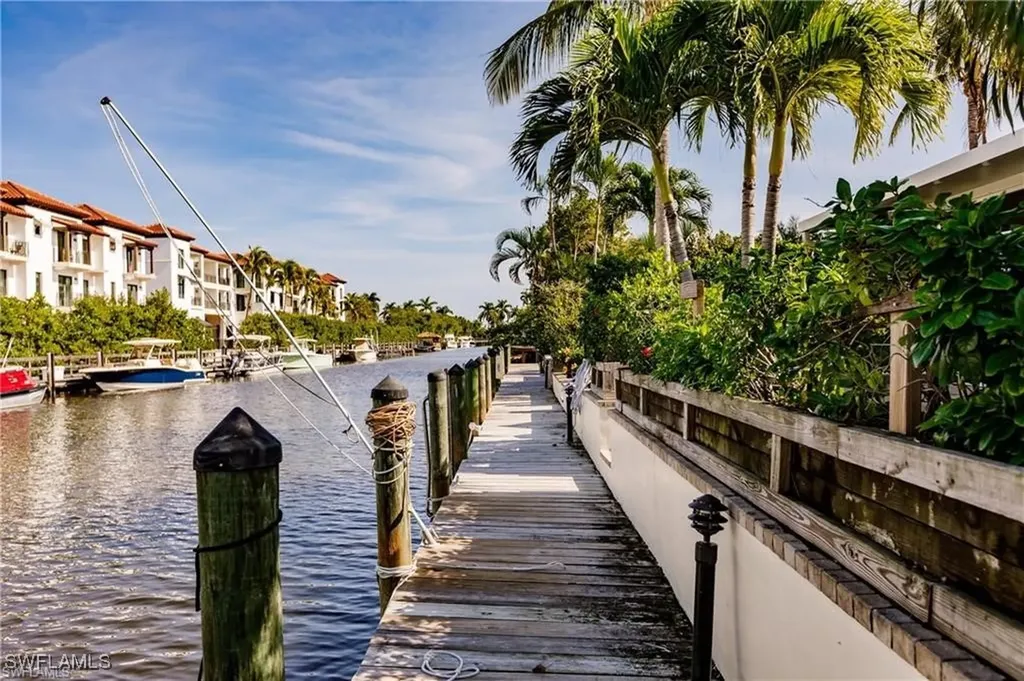 1455 Curlew Avenue Naples FL 34102