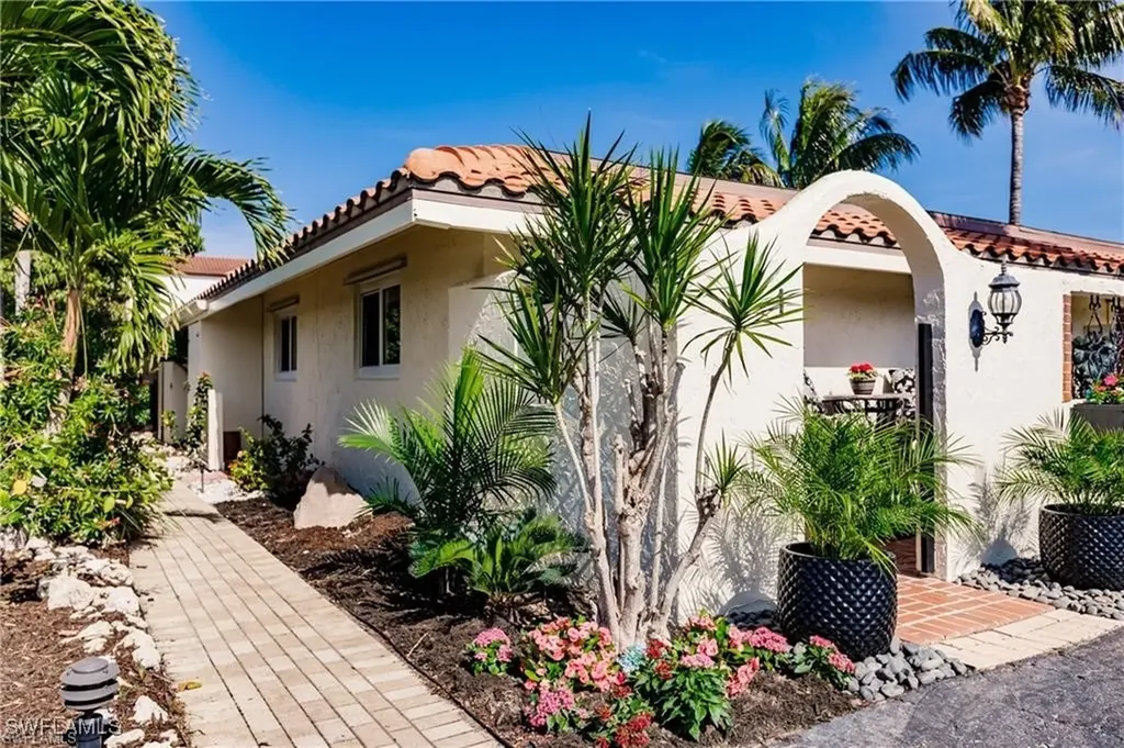 1455 Curlew Avenue Naples FL 34102