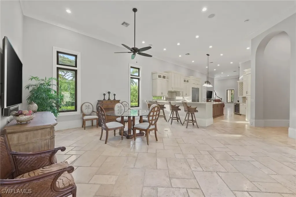 6489 Highcroft Drive Naples FL 34119