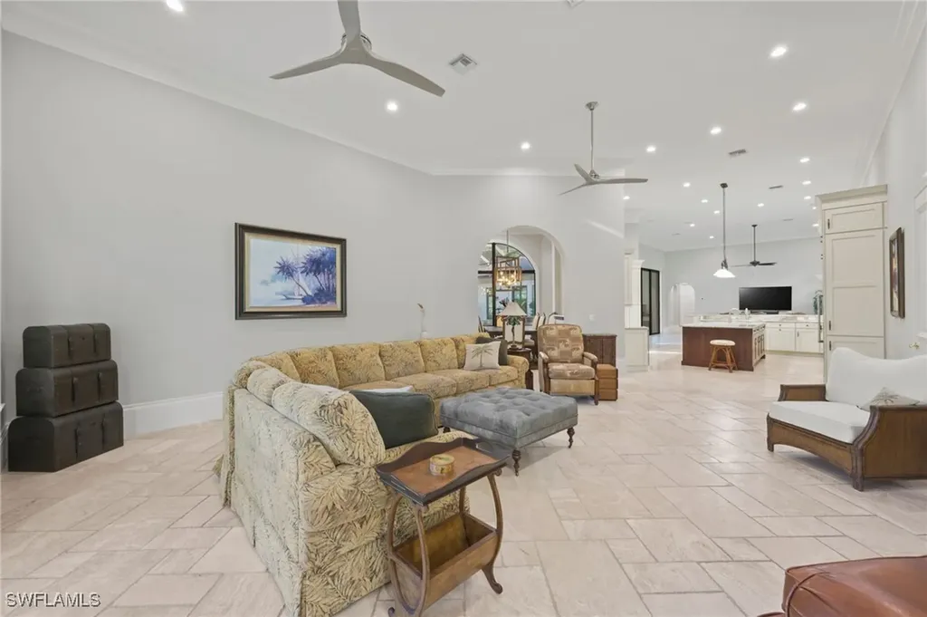 6489 Highcroft Drive Naples FL 34119