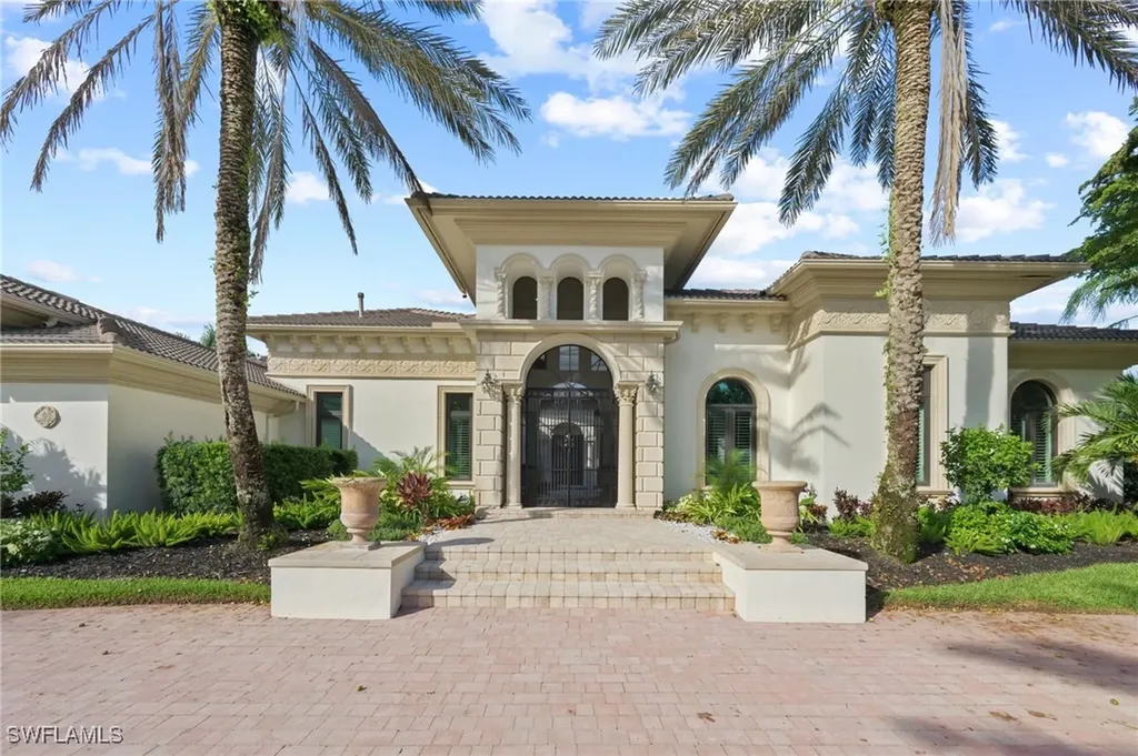 6489 Highcroft Drive Naples FL 34119