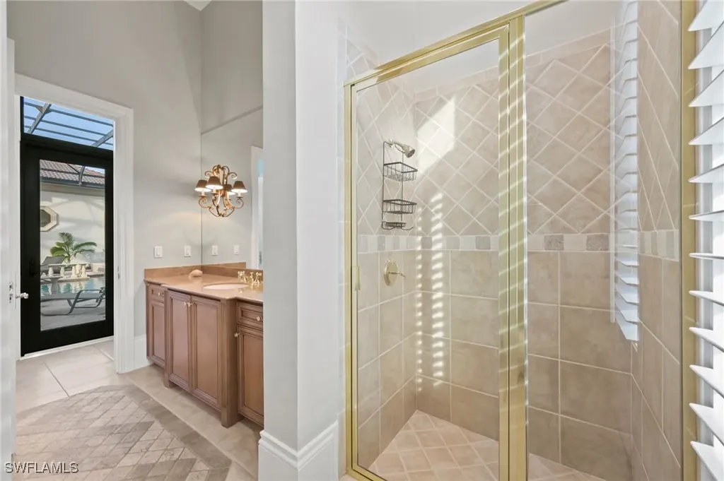 6489 Highcroft Drive Naples FL 34119