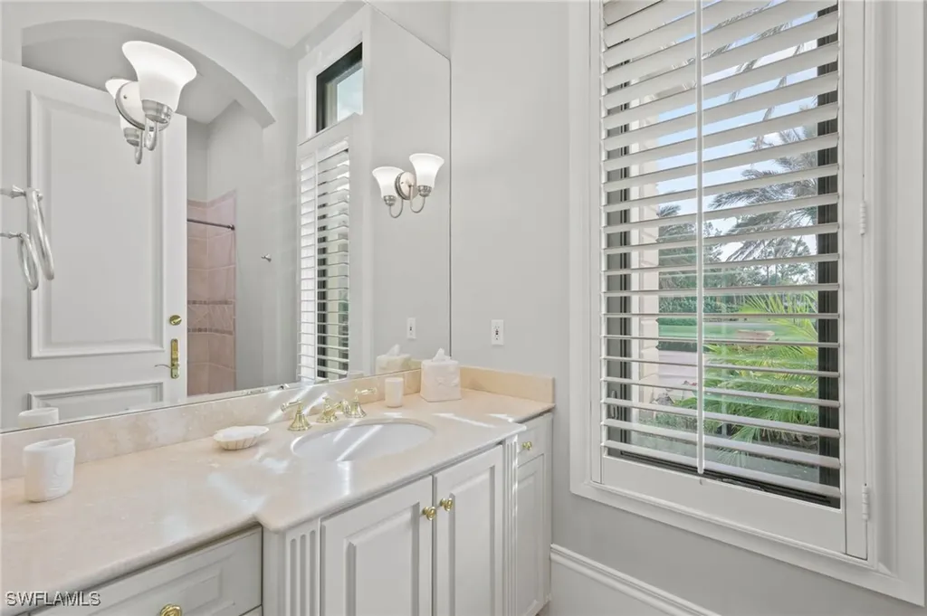 6489 Highcroft Drive Naples FL 34119