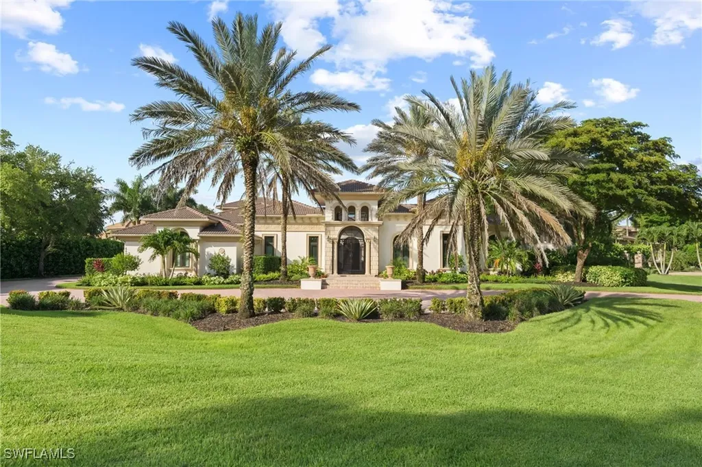 6489 Highcroft Drive Naples FL 34119