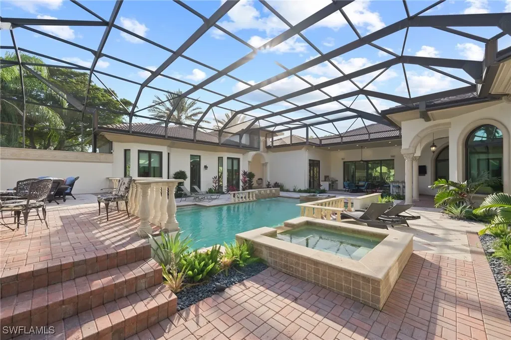 6489 Highcroft Drive Naples FL 34119
