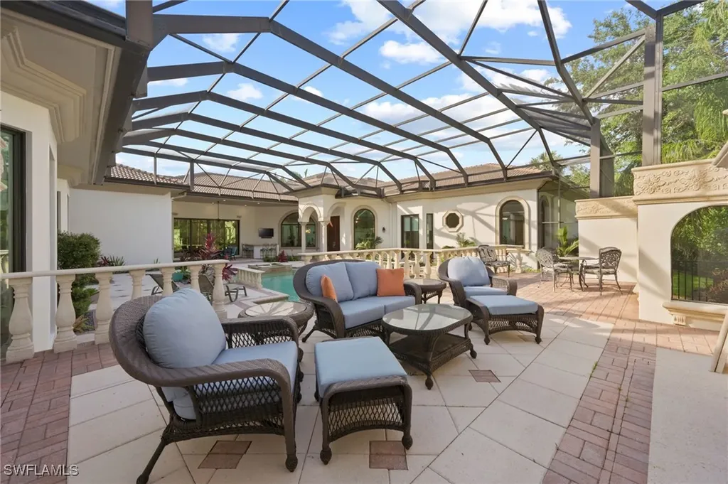 6489 Highcroft Drive Naples FL 34119