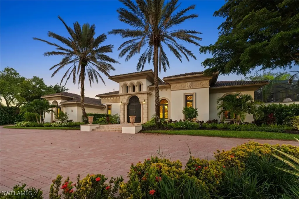 6489 Highcroft Drive Naples FL 34119