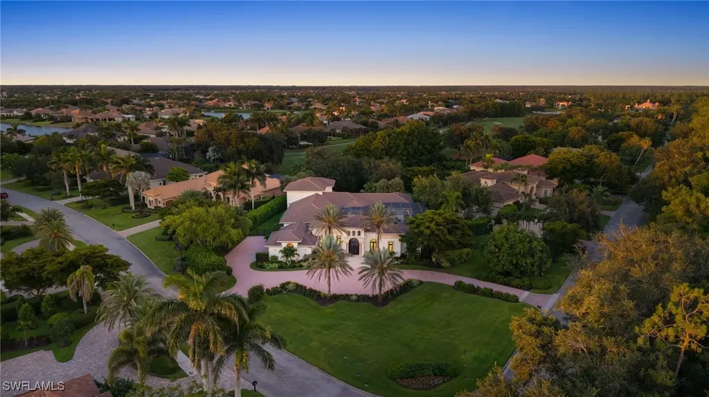 6489 Highcroft Drive Naples FL 34119