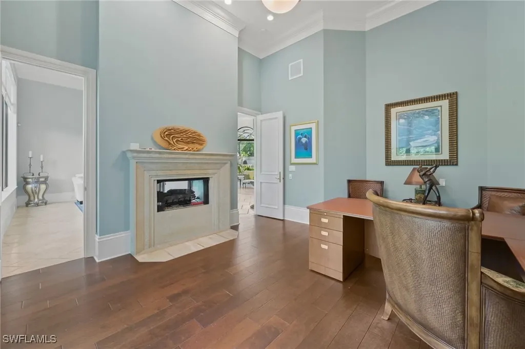 6489 Highcroft Drive Naples FL 34119