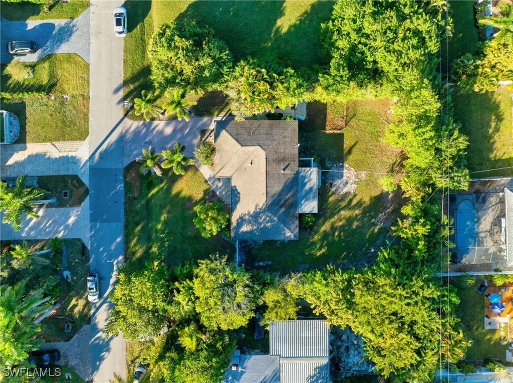 565 100th Avenue N Naples FL 34108