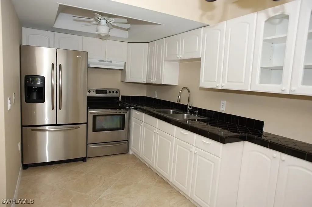 565 100th Avenue N Naples FL 34108