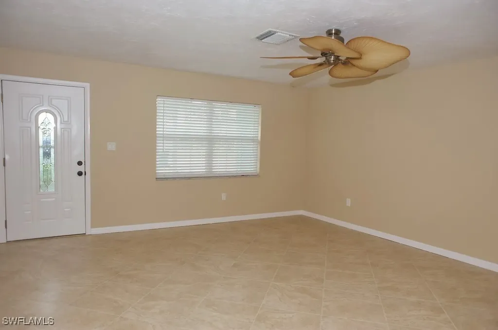 565 100th Avenue N Naples FL 34108
