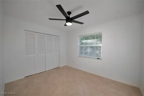 565 100TH Avenue N Naples FL 34108