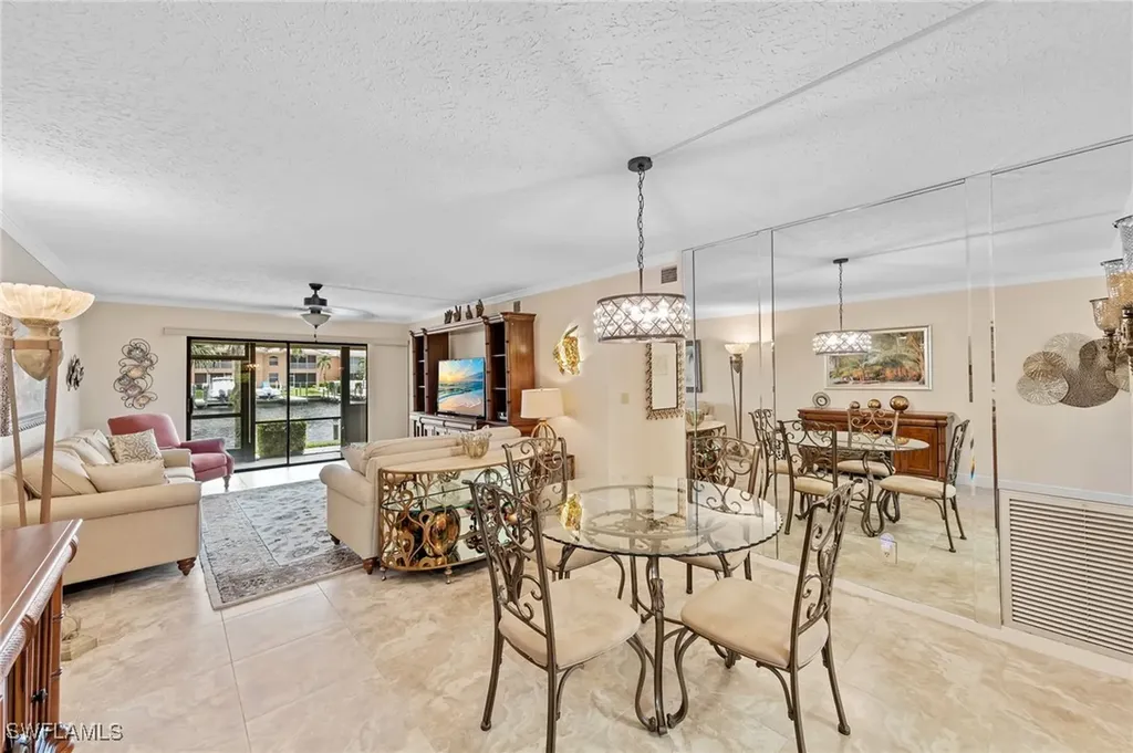 4515 Country Club Boulevard Cape Coral FL 33904