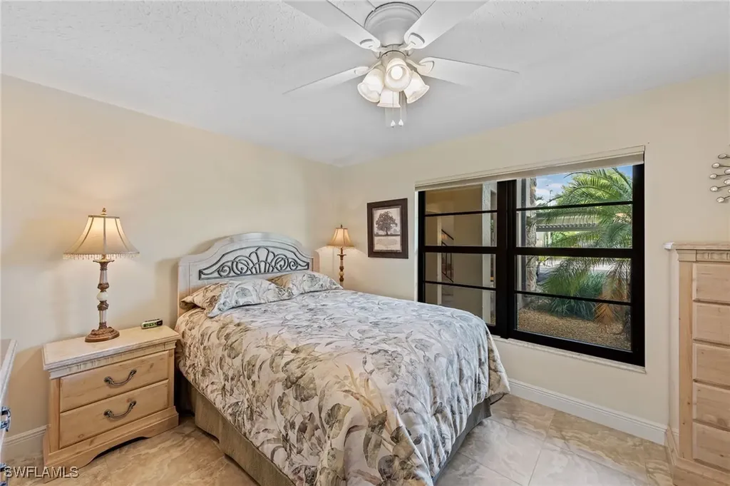 4515 Country Club Boulevard Cape Coral FL 33904