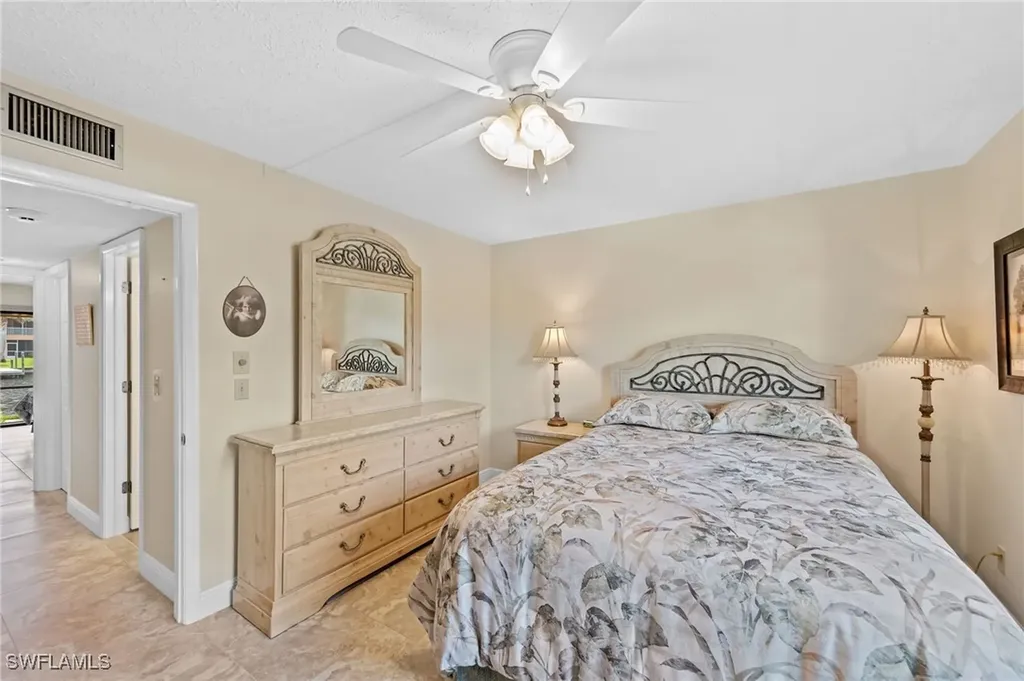 4515 Country Club Boulevard Cape Coral FL 33904