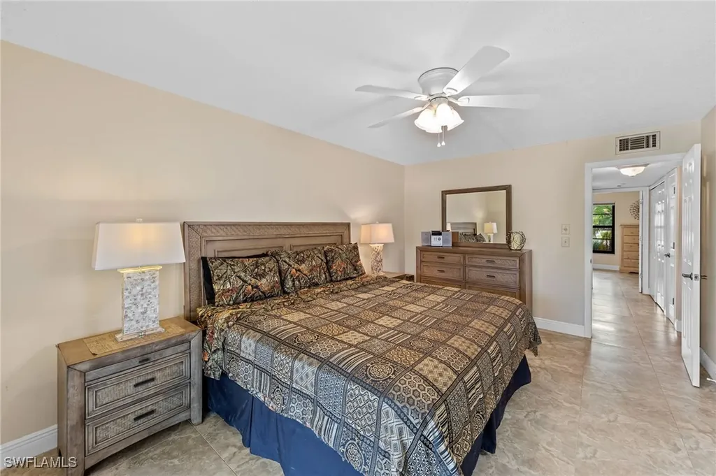 4515 Country Club Boulevard Cape Coral FL 33904