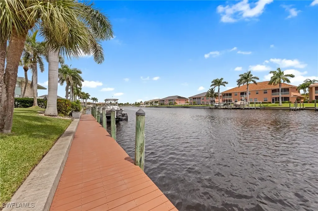 4515 Country Club Boulevard Cape Coral FL 33904