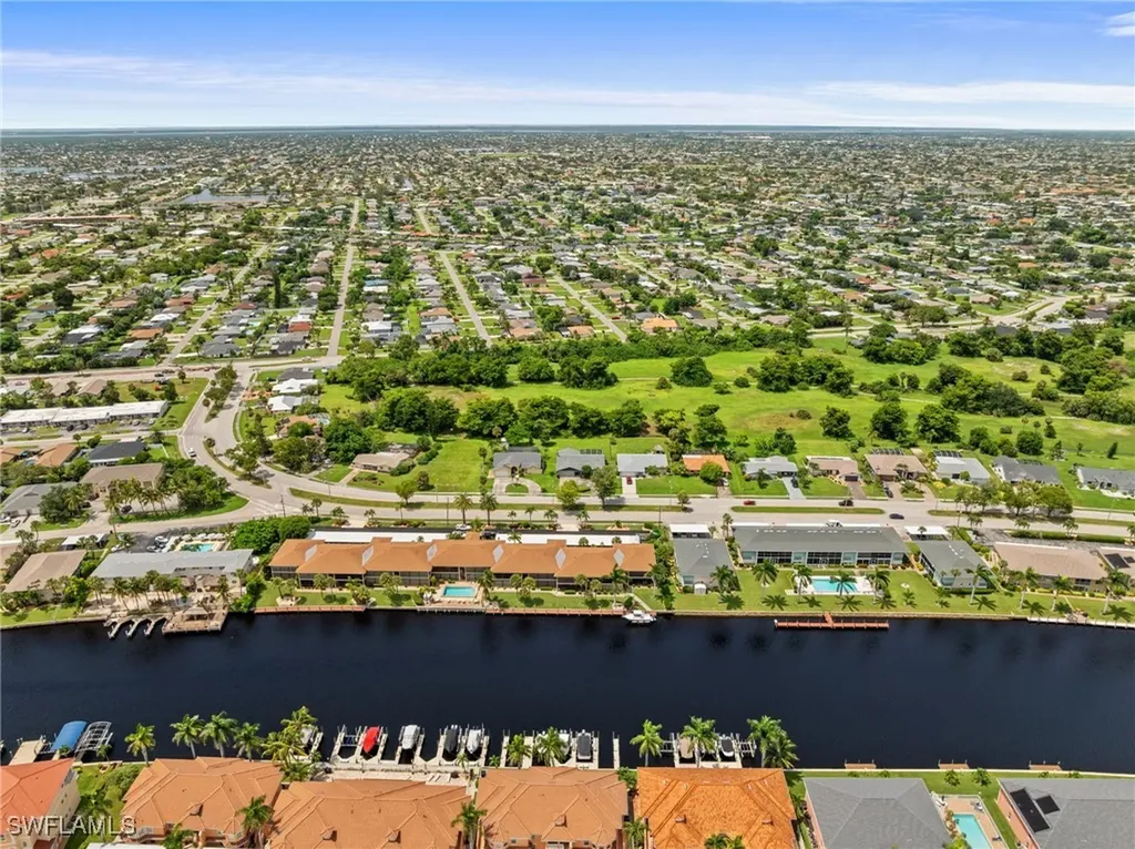 4515 Country Club Boulevard Cape Coral FL 33904