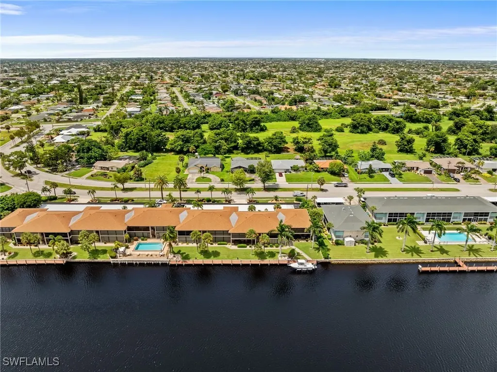 4515 Country Club Boulevard Cape Coral FL 33904