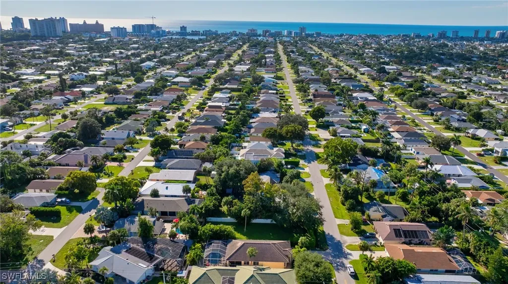 790 97th Avenue N Naples FL 34108